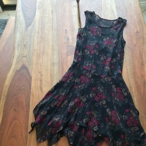 Dropped waist dress handkerchief hem